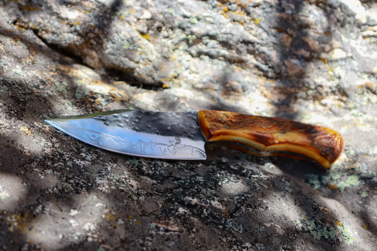 Boar Head 450 Hunting Knife: Conquer the Wild!