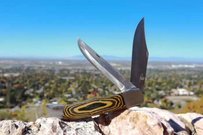 Giant 2-Bladed 1200 Folding Knife: Man Cave Marvel!
