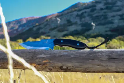 Huntsman 650 Tracker Knife: Conquer the Wild!